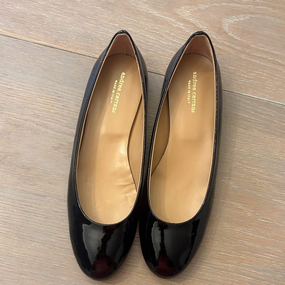New Andrea Carrano patent Glossy Black Flats, size 41